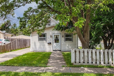 1815 Jefferson Ave, Des Moines, IA 50314 - photo 3