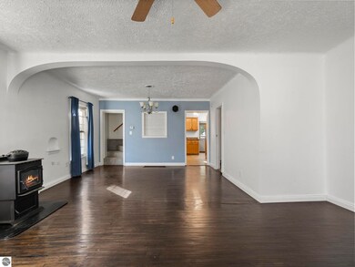 111 W Fourteenth St, Traverse City, MI 49684 - photo 6