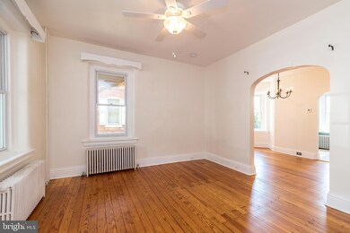 616 W Walnut St, Perkasie, PA 18944 - photo 3