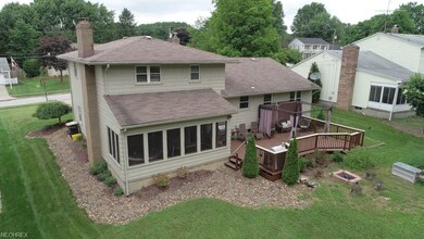 ENJOY THE 3-SEASON SUNROOM, OVERSIZE WELL MAINTAIN