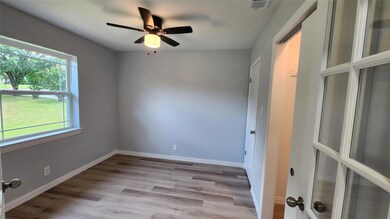 2806 Hyde Park Cir, Denison, TX 75020 - photo 3