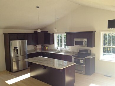 8B Campbell St, Rutland, MA 01543 - photo 3