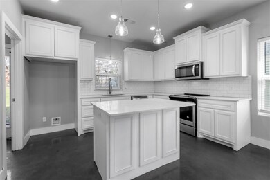 417 W Walker St, Denison, TX 75020 - photo 6