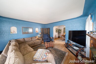 4651 Division Ave Se, Wyoming, MI 49548-