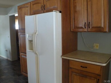 100 Beaver St, Lehighton, PA 18235 - photo 4