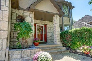 7729 Oakview Ln, Shawnee, KS 66216 - photo 2