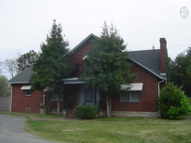 1004 S Cannon Blvd, Shelbyville, TN 37160 - photo 3