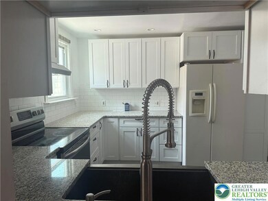 314 N Franklin St unit 320 1/2, Allentown, PA 18102 - photo 6