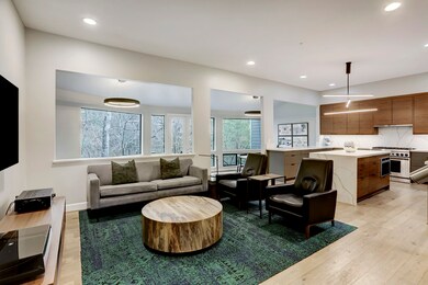 63 Legend Ln, Houston, TX 77024 - photo 4