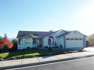 606 Lia Way, Rogue River, OR 97537 - photo 2