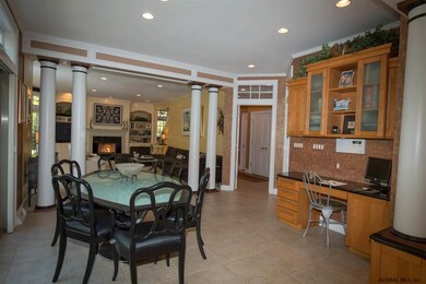 705 Waldens Pond Rd, Albany, NY 12203 - photo 5