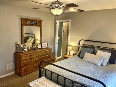 531 Forest Ridge Dr, Mount Washington, KY 40047 - photo 7