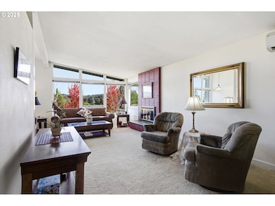 4200 Oak St, Eugene, OR 97405 - photo 5