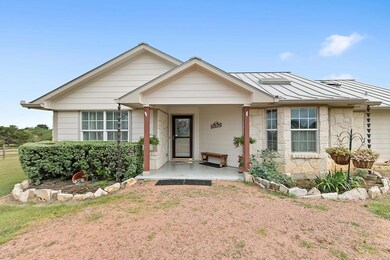 720 Funf Kinder Rd, Fredericksburg, TX 78624 - photo 2