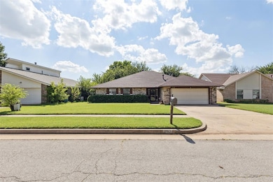 2013 Tanglewood Dr, Edmond, OK 73013 - photo 4