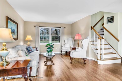 19 Circle Ln Little Silver NJ-large-007-