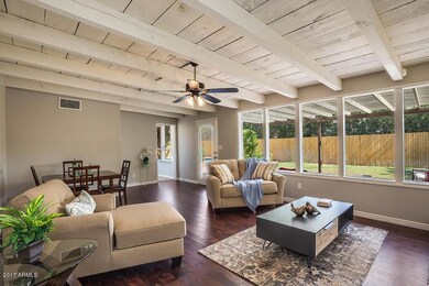 1622 W Avalon fam rm 1
