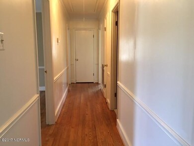 2401 Hardee IMG_4978