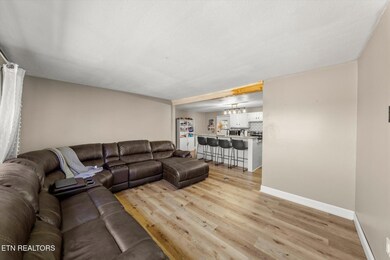05-6439-Henegar-Rd-Corryton-TN-5