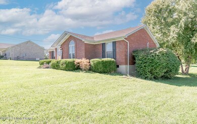 203 Patricia Ln, Mount Washington, KY 40047 - photo 3