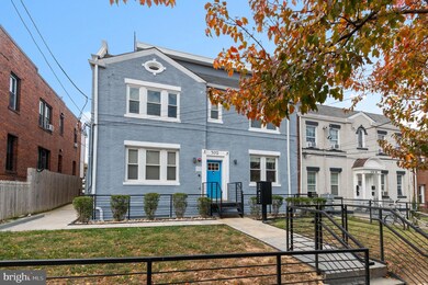 5012 2nd St NW unit 2, Washington, DC 20011 - photo 2