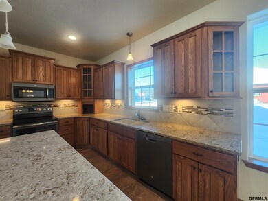 308 W Maple St, Hooper, NE 68031 - photo 5