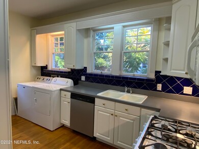 3855 Oak St, Jacksonville, FL 32205 - photo 4