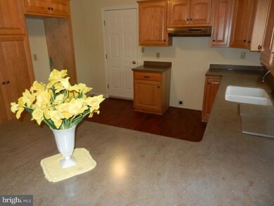 279 Schappell Rd, Hamburg, PA 19526 - photo 6