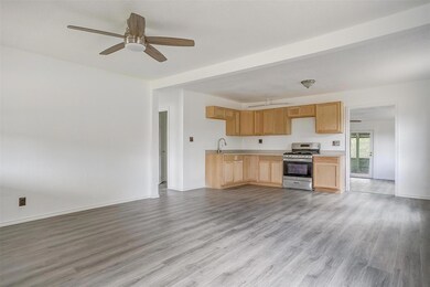 631 Riverview Rd, Millsap, TX 76066 - photo 7