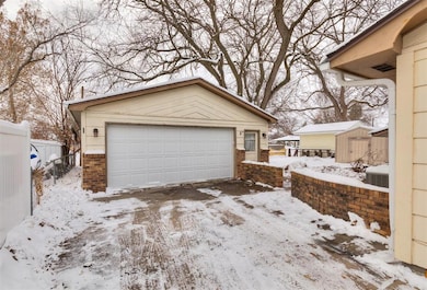 610 5th Ave SE, Altoona, IA 50009 - photo 3