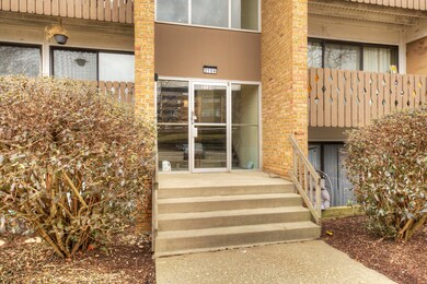 2104 Pauline entrance