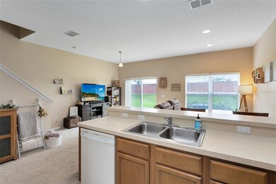 Kitchen/ Living