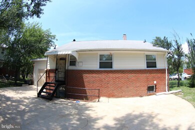 703 Maury Ave, Oxon Hill, MD 20745 - photo 4