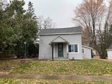 1216 W Whitney St, Stevens Point, WI 54481 - photo 4