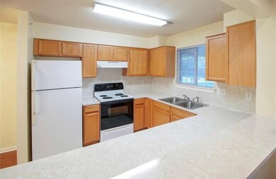 1241 Lovett St unit 1241, Tomball, TX 77375 - photo 6