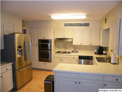 Nice kitchen with stainless appliances
