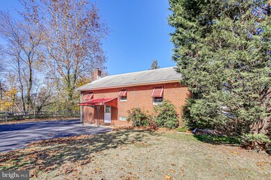 1541 Sulphur Spring Rd, Halethorpe, MD 21227 - photo 7