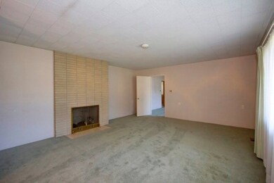 704 Park Ave, Claxton, GA 30417 - photo 7