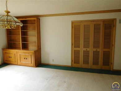 2823 SW Burlingame Rd, Topeka, KS 66611 - photo 5