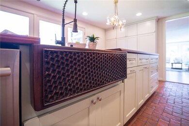 380 Post Rd, Wakefield, RI 02879 - photo 4