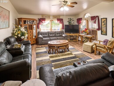 16495 S Highway 211, Molalla, OR 97038 - photo 4