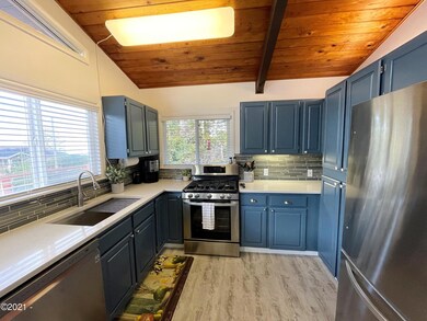 2640 SW Dune Ave, Lincoln City, OR 97367 - photo 2