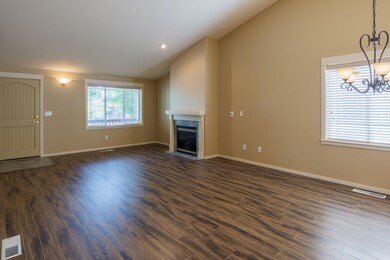 3673 SW 30th St, Redmond, OR 97756 - photo 5
