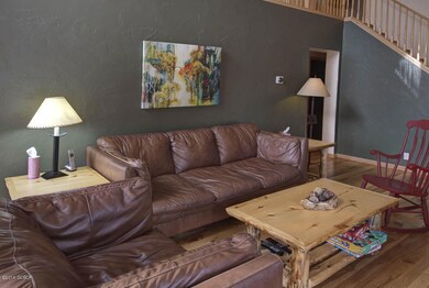 Living Room4-8