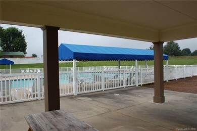 108 Fleming Dr unit 104, Statesville, NC 28677 - photo 5