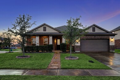 3610 Featherstone Ct, Pearland, TX 77584 - photo 2