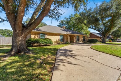 2603 Live Oak Dr, Rosenberg, TX 77471 - photo 3