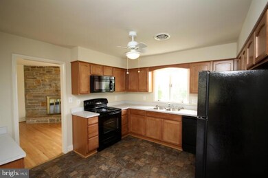 649 Old Liberty Rd W, Westminster, MD 21157 - photo 4