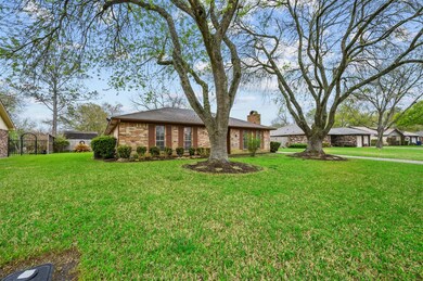 3720 Avenue R, Rosenberg, TX 77471 - photo 4
