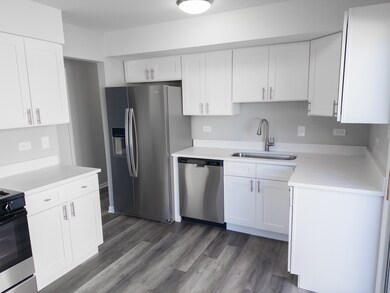 18830 Cedar Ave, Country Club Hills, IL 60478 - photo 7